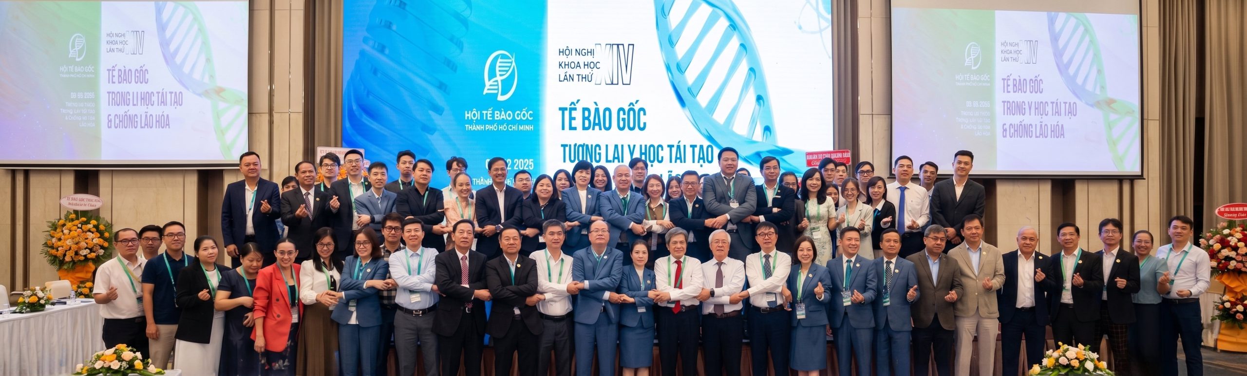 Ban Chấp hành Hội Tế bào gốc TP.HCM nhiệm kỳ 2025 - 2030 ra mắt Đại hội và chụp hình lưu niệm cùng các đại biểu khách mời_3